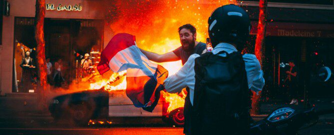 Chaos, inflation, recession in the world